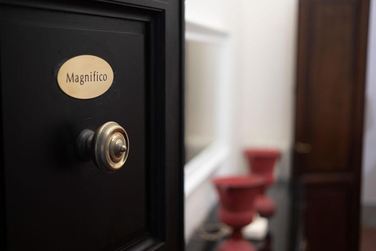 Palazzo Roselli Cecconi Apartments Флоренция Экстерьер фото